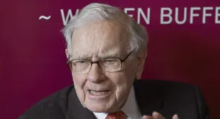 The chart that shows how clever Warren Buffett is