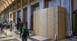 The Pope's final place: Barrier hides where Francis will be buried