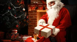 There's a new casualty in Trump's tariff war: Christmas