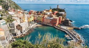Tourists warned over £2k fine risk at European beach holiday hotspot