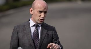 Trump advisor's brazen reaction to father's accidental deportation