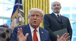 Trump aide behind $5M gold card visa who doesn't care he's a 'villain'