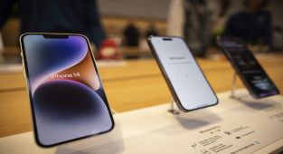 Trump exempts smartphones, computers from ‘reciprocal’ tariffs
