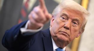 Trump has 'no intention of firing' Fed chair Jerome Powell