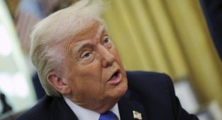 Trump officials restrict access to president's daily intelligence briefing