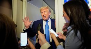 Trump responds to world leaders who BEGGED for a tariff trade deal