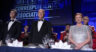 Trump will officially skip the White House Correspondents' Dinner