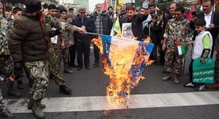 Trump's about to bomb Iran, DAN HODGES is told by top Israeli sources