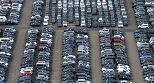 Trump's car tariffs take another turn ahead of 'Motor City' rally