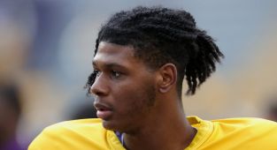 Tulane quarterback suspended after being arrested in New Orleans