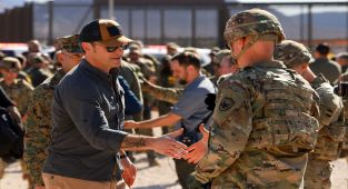 US begins prosecuting migrants for breaching ‘military zone’ near border