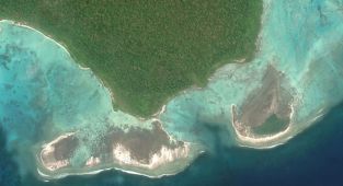 US tourist arrested after allegedly attempting to contact 'world's most isolated' tribe