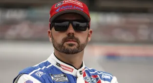 Watch NASCAR driver's terrifying 190mph run-in with bird at Talladega