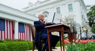 White House shares huge number of countries who want tariff deals