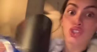 Yoga teacher loses job after 'bullying' woman for breaking class rule