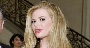 Affair claim destroys relationship between model and interior designer