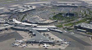 Air traffic controller names airport she's terrified to fly out of