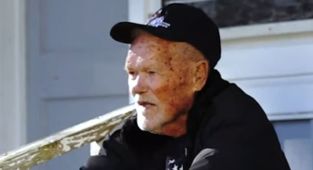 Alcatraz's last living inmate gives shock take on plans to re-open it