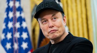 Another black eye for Elon Musk as his $44bn prized possession crashes