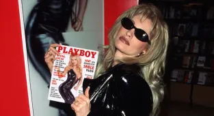 '90s sex symbol now unrecognizable during rare public outing