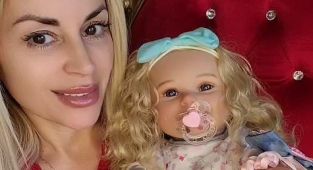 'Human Barbie' spends £350 on baby doll to avoid empty nest syndrome