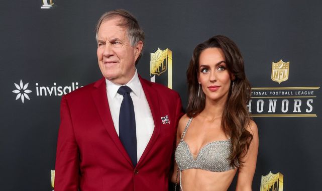 Bill Belichick accused of hypocrisy by Rob Gronkowski