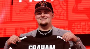 Browns rookie caught in sickening act during grueling practice
