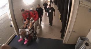 Celtics' Tatum taken off in wheelchair after suffering worrying injury
