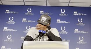 Colts legend Reggie Wayne stuns media with emotional press conference