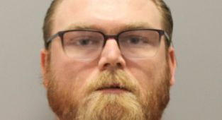 Despicable three words man told 911 after shooting his roommate dead