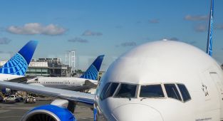 Disaster narrowly avoided at airport as air traffic control goes dark
