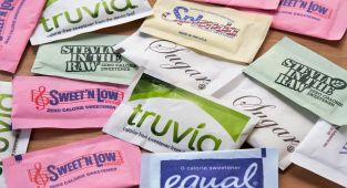 Doctor's warning over common sweetener in food linked to BRAIN DAMAGE