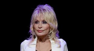 Dolly Parton reveals painful secret she kept from her fans on spouse
