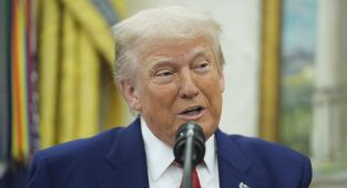 Donald Trump reveals latest criminals to get presidential pardons