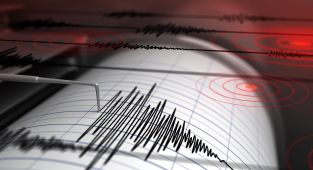 Earthquake hits US city where the ground is at risk of SPLITTING apart