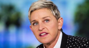 Ellen DeGeneres is brutally roasted by Seth MacFarlane