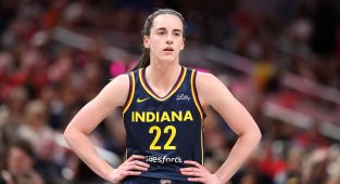 Fans slam Indiana Fever coach over her costly Caitlin Clark mistake