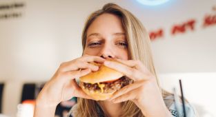 Fast food restaurant chain opens its first Texas location in a decade