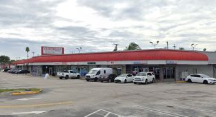 Flo Rida buys up his hometown with $10M mall as his tenant speaks out