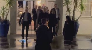 Former US VP Kamala Harris spotted dining in Sydney
