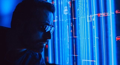 Google, TED2025'te yeni nesil yapay zeka gözlüklerini tanıttı