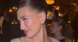 Hailey Bieber parties with gal pals after Justin's 'disrespect'