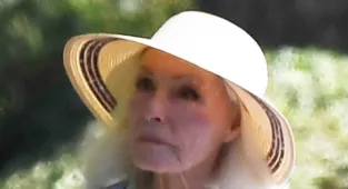 Iconic 60s actress looks unrecognizable as she heads out in LA