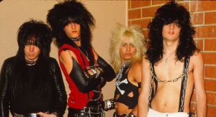 Inside 'world's greatest rock club' where Mötley Crüe raised hell