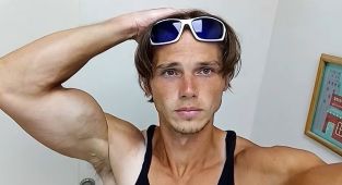 Inside the life of viral 'beautiful beggar' Brad Love