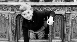 Ivanka and son Theo recreate iconic Kennedy White House photo