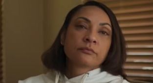 Jayden Daniels' mom lifts the lid on her son's dating life