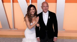 Jeff Bezos's lavish wedding sparks furious protests in Venice