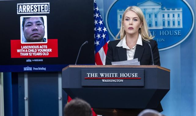 Karoline Leavitt rips into reporter over Trump 'white genocide' video