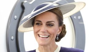 Kate joins William in Glasgow at naming of Royal Navy's warship